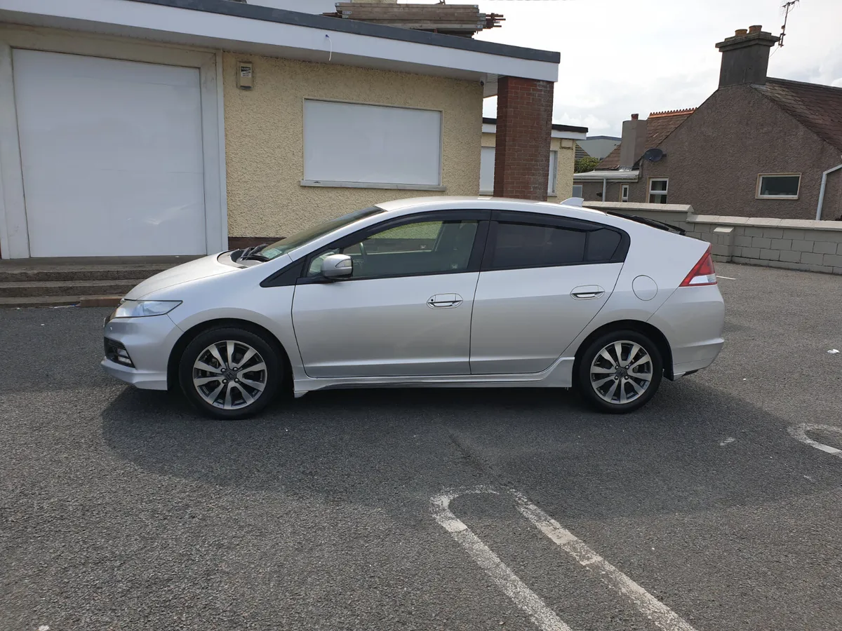 Honda Insight 2013/AUTO/EXECUTIVE  MODEL . - Image 4