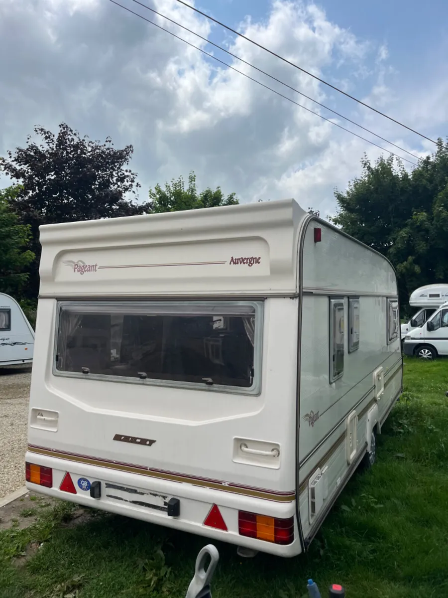 Bailey Pageant 5 Berth Caravan For Sale - Image 4