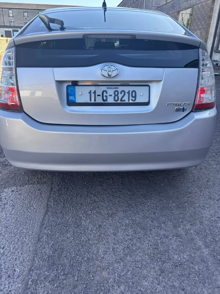 Toyota Prius 2011 - Image 4