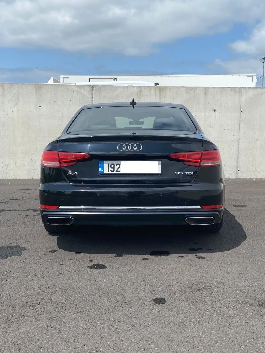 Audi A4 Automatic 2.0l TDI - Image 4