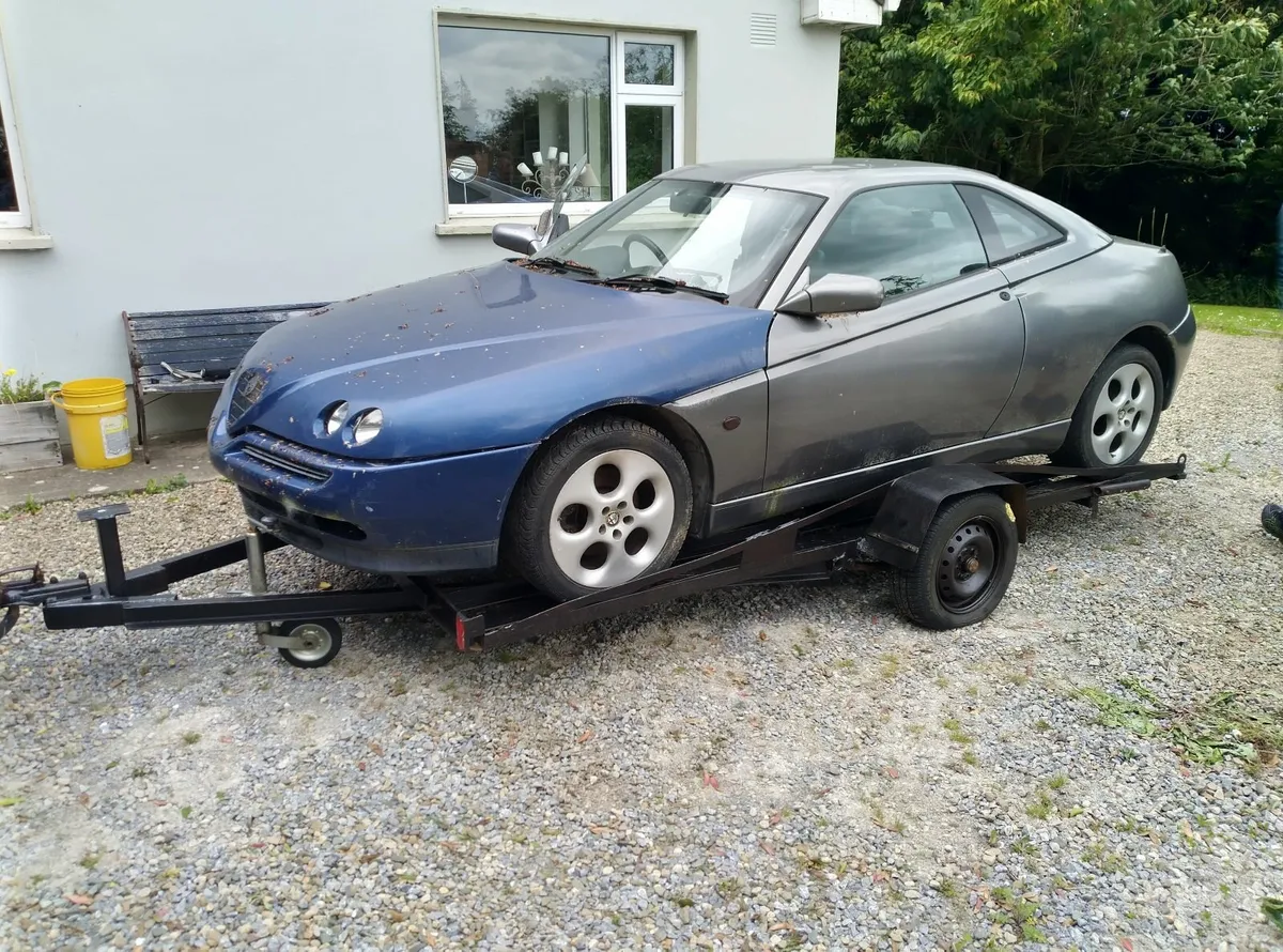 Alfa Romeo GTV 2000 - Image 4