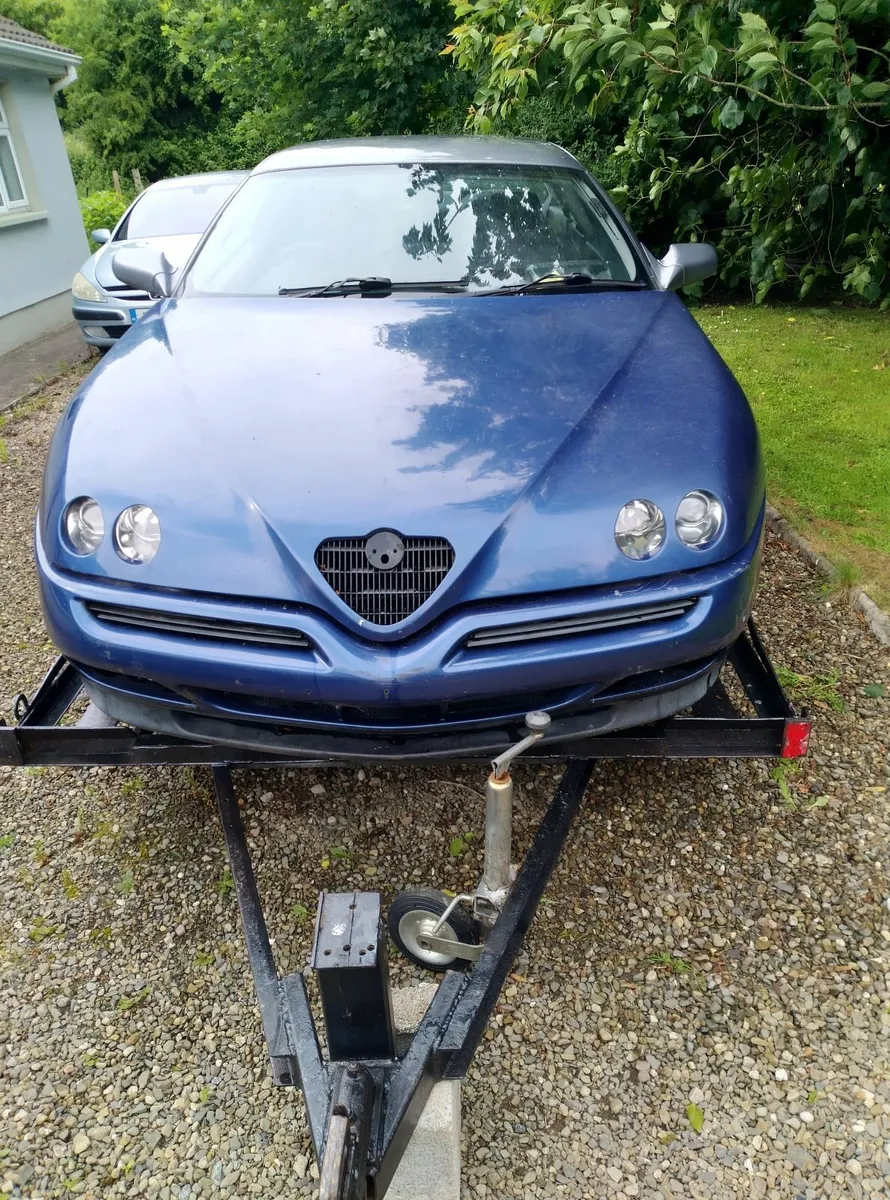 Alfa Romeo GTV 2000 - Image 1