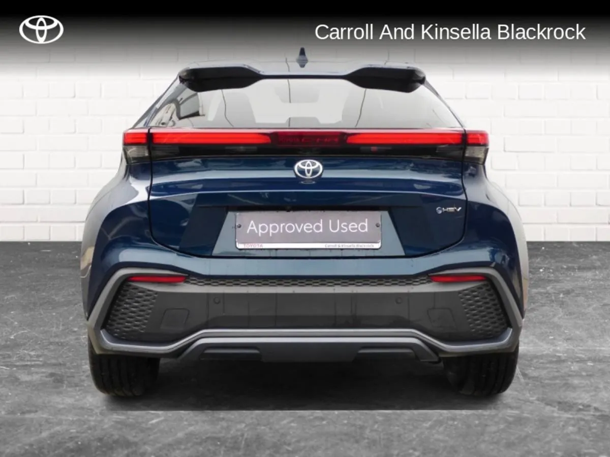 Toyota C-HR Hybrid Sport - Image 4