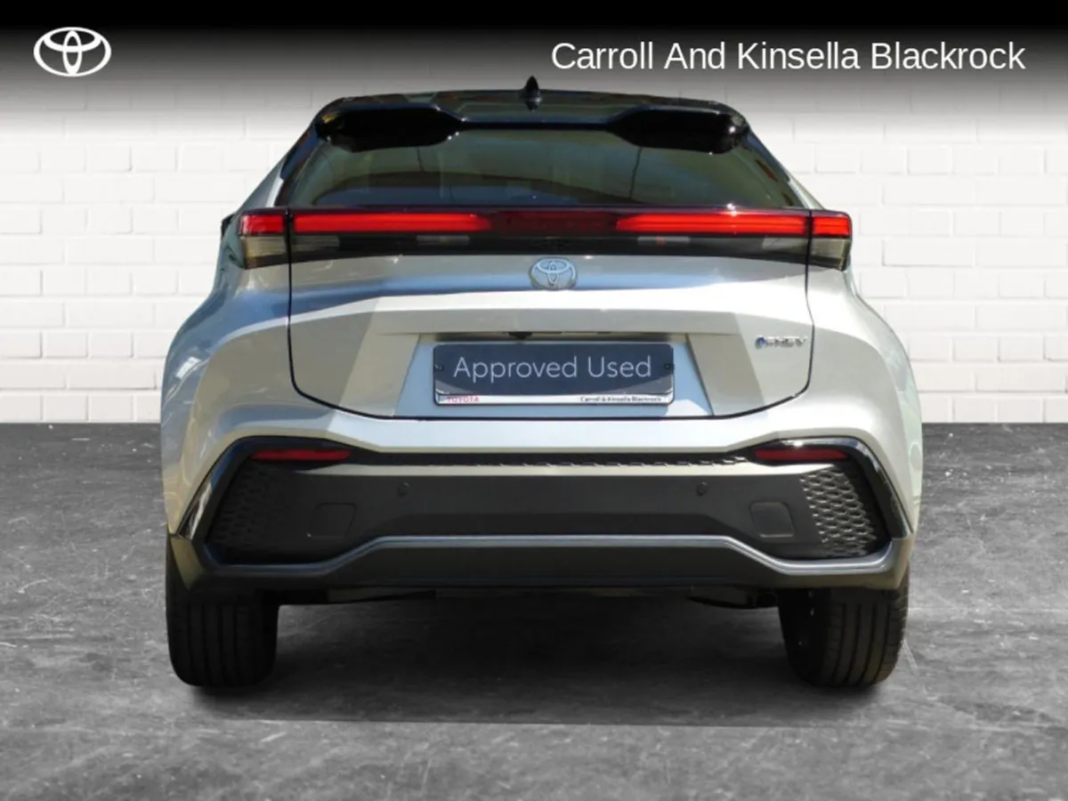 Toyota C-HR Phev Sol - Image 4