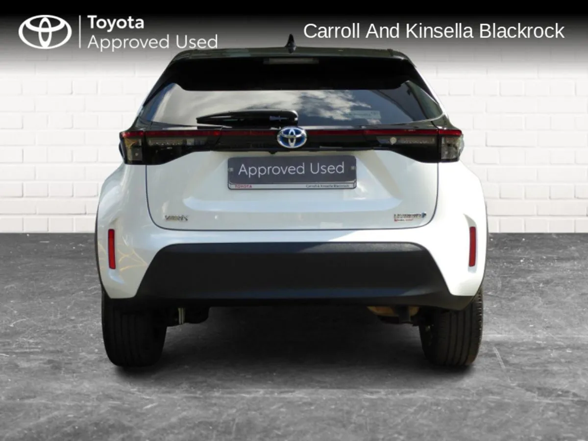 Toyota Yaris Cross Hybrid Luna Sport - Image 4