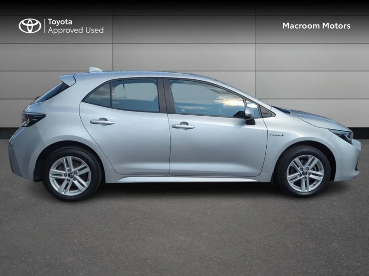 Toyota Corolla Luna H/B 4DR Auto Hybrid - Image 3