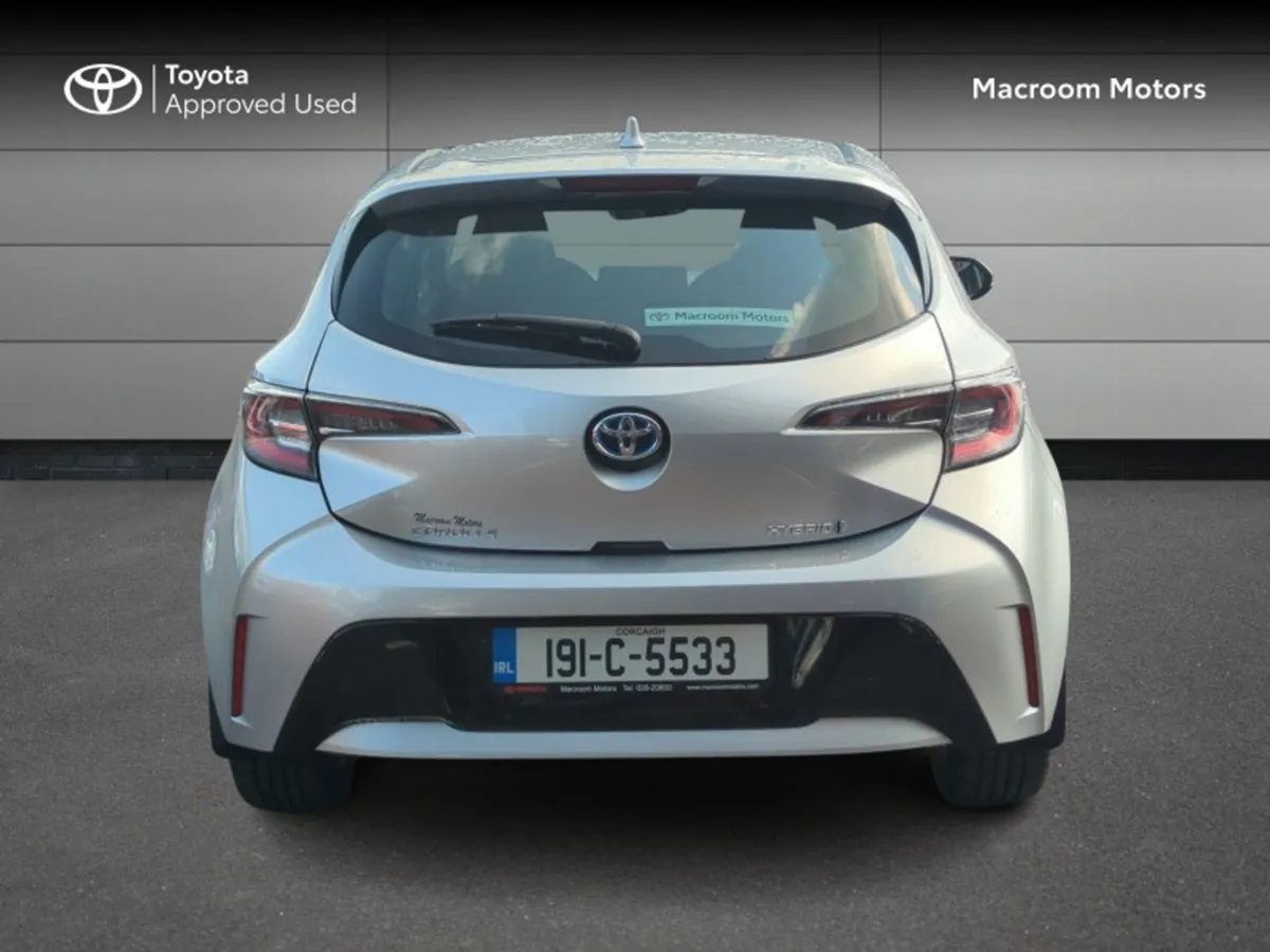 Toyota Corolla Luna H/B 4DR Auto Hybrid - Image 4