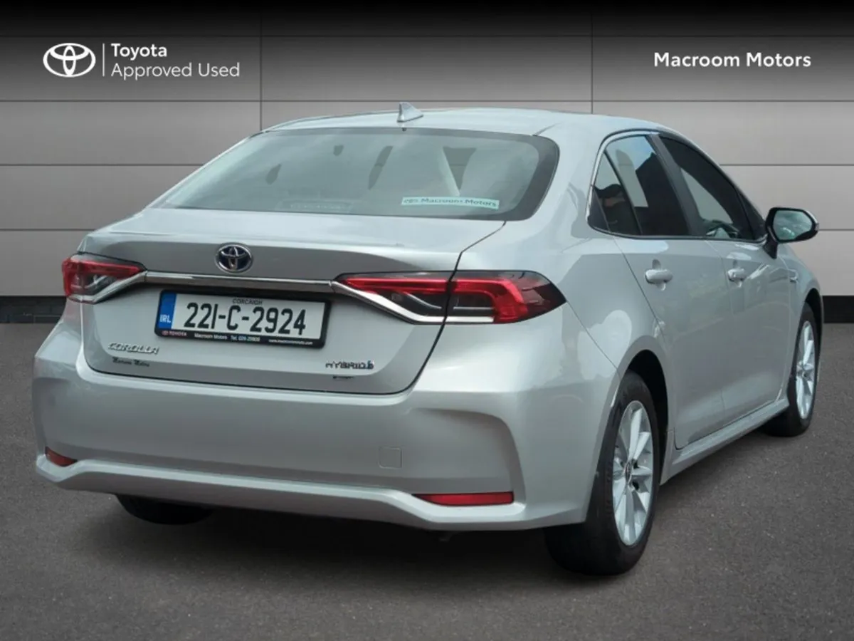 Toyota Corolla 1.8 Litre Hybrid - Image 2