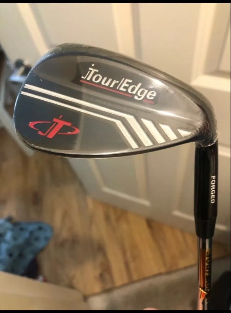 Tour Edge 52 Degree Wedge ( NEW ) - Image 1