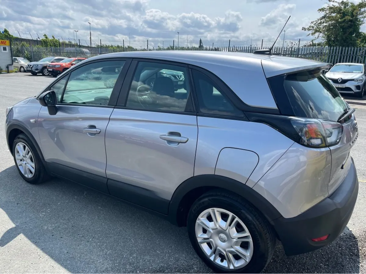 Opel Crossland X 1.2i 83ps - -pet-5sp 5DR X - Image 2