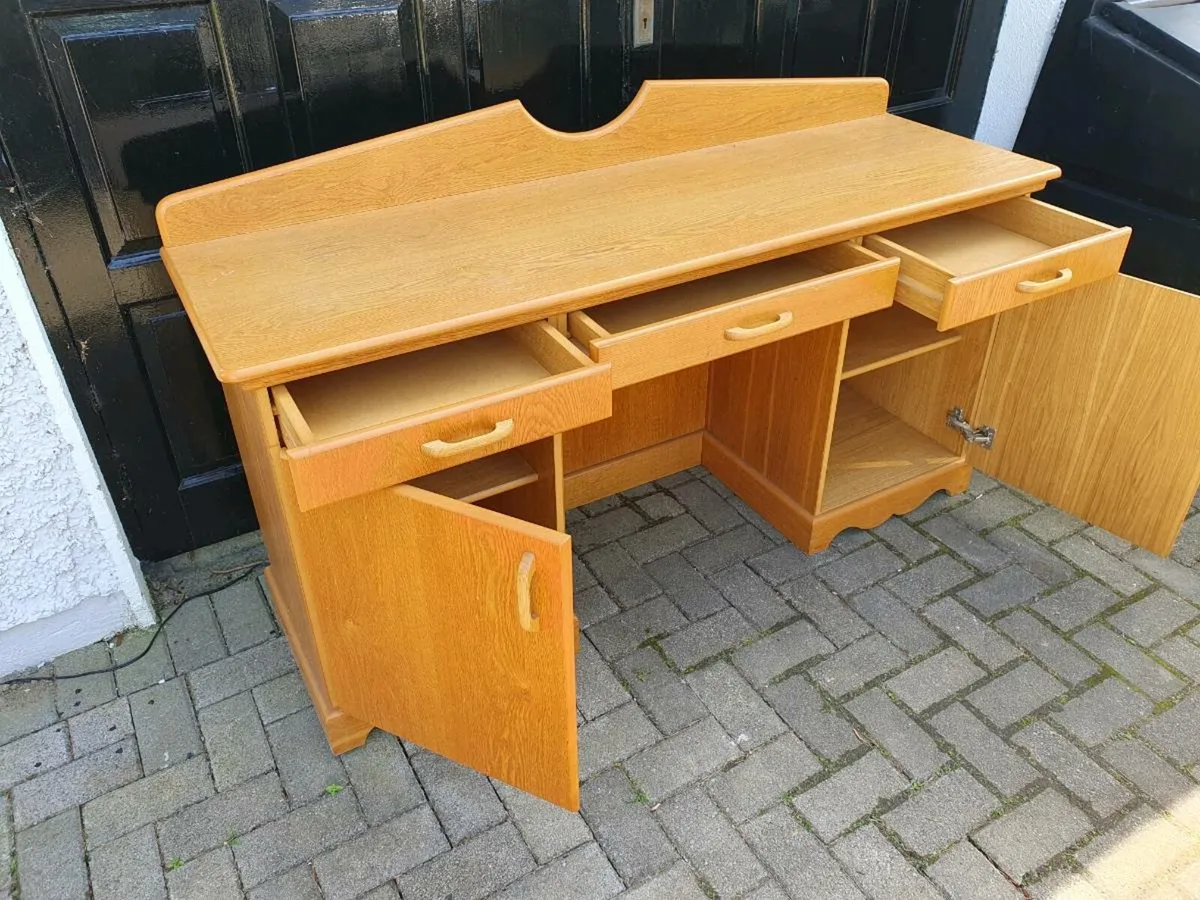 Pine sideboard/dressing table - Image 3