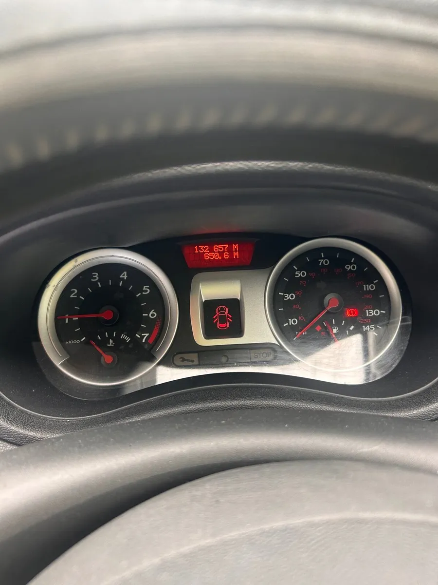 Renault Clio 2008 - Image 2