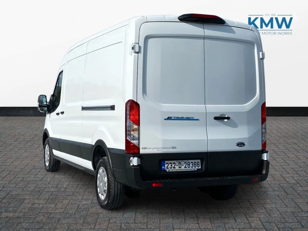 Ford E-Transit 350 Lwb..camera/ Air Con - Image 4