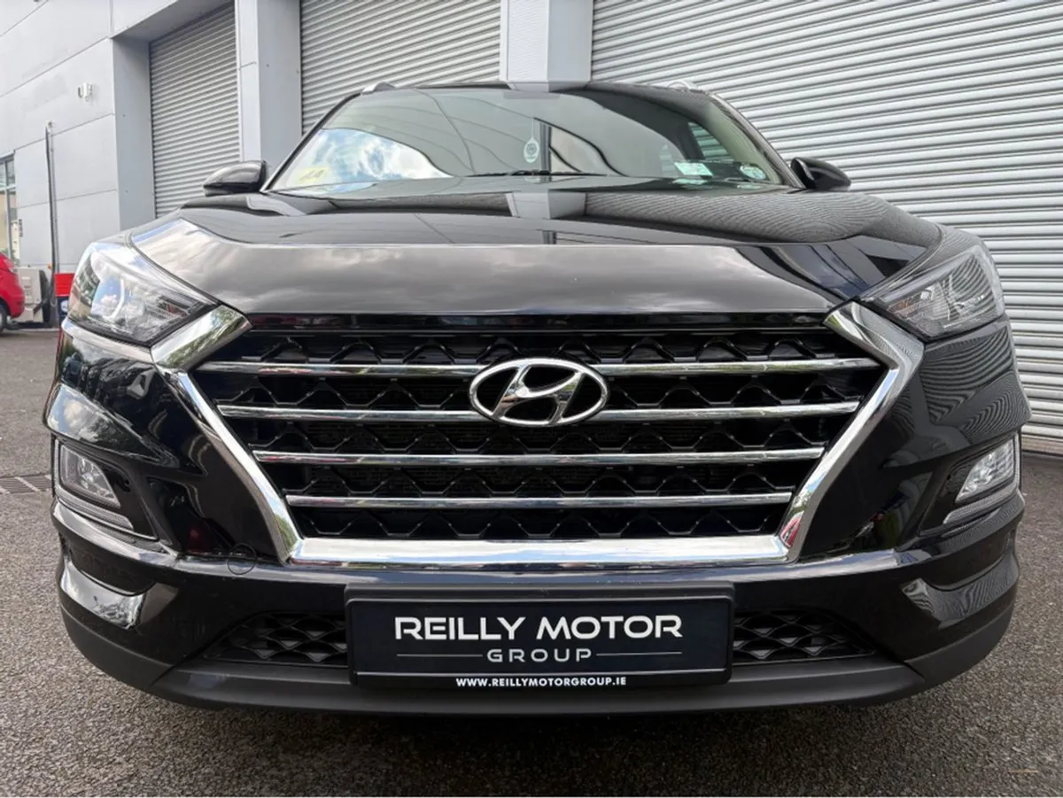 Hyundai Tucson 1.6 Petrol Executive - Image 2