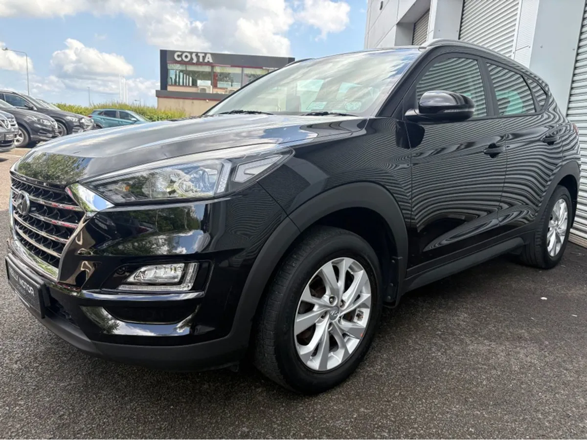 Hyundai Tucson 1.6 Petrol Executive - Image 3