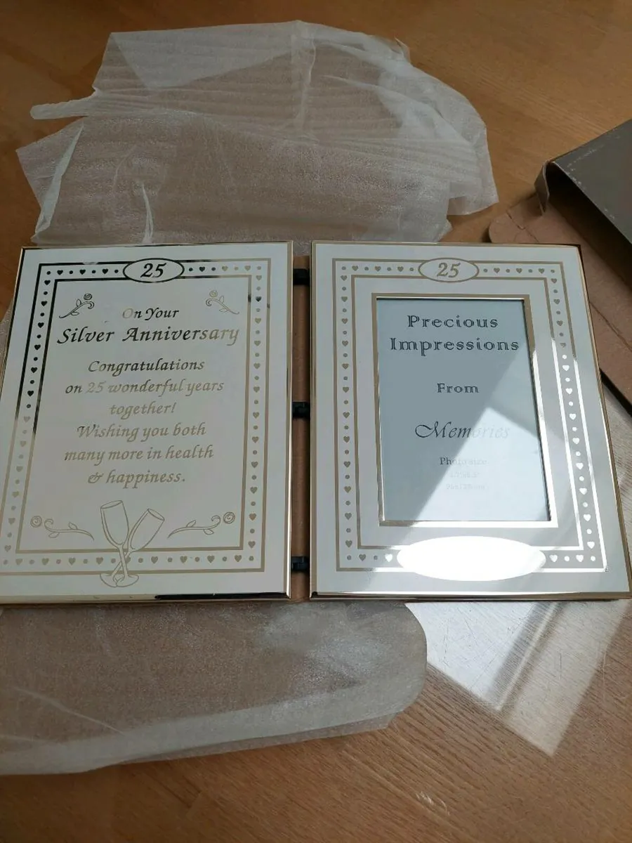 Picture frame - Image 2