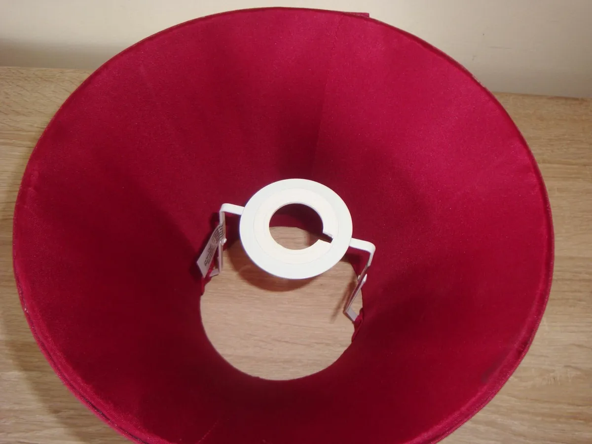 Burgundy red wine fabric lamp shade - Image 3