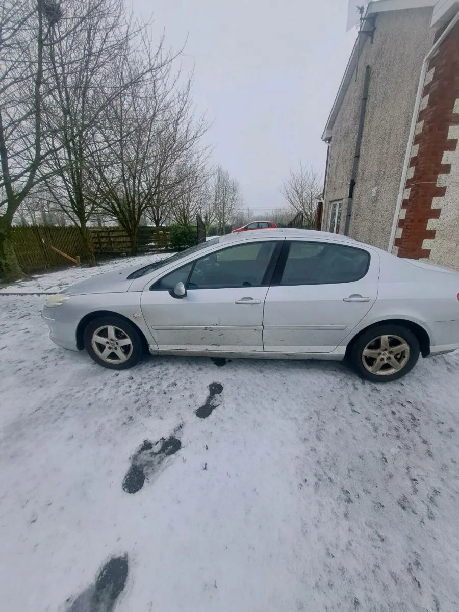 Car - Image 4
