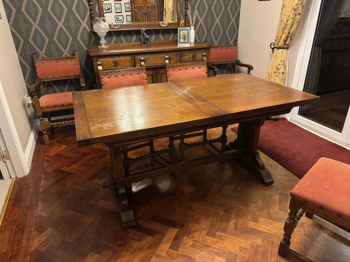 Dining room table and 8 Chairs - Image 2