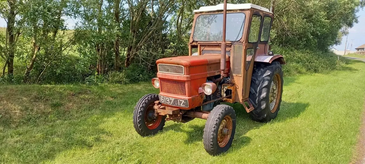 Universal  445 original irish tractor with Duncan - Image 1