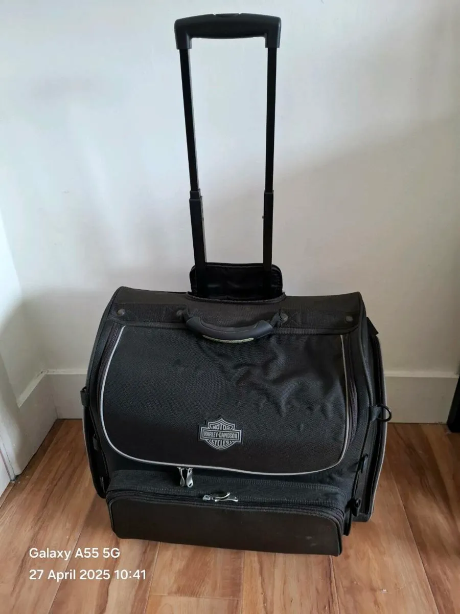 HARLEY DAVIDSON LUGGAGE AND WINDSCREEN - Image 2