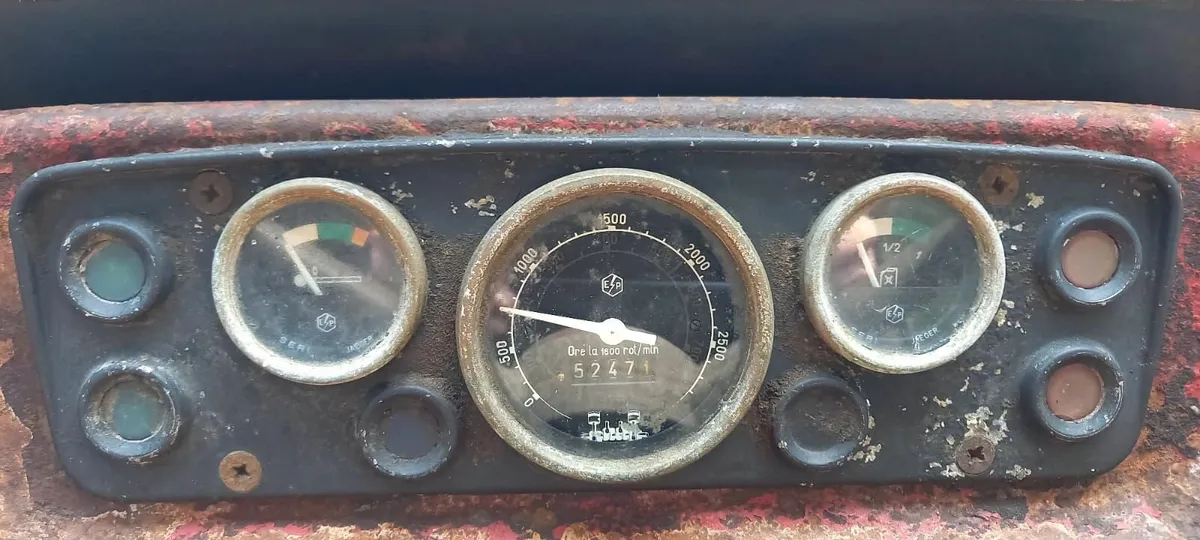 Universal  445 original irish tractor with Duncan - Image 3