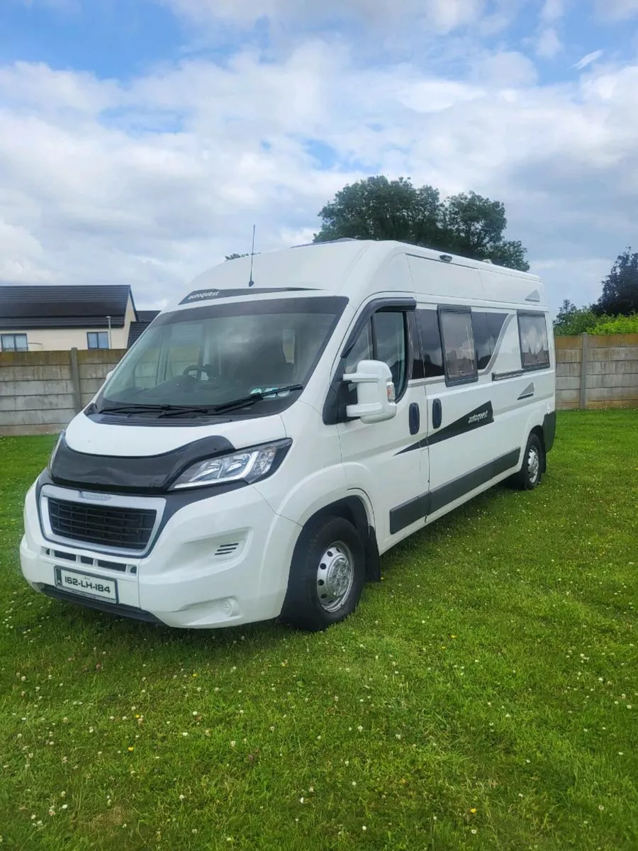 Camper van - Image 2