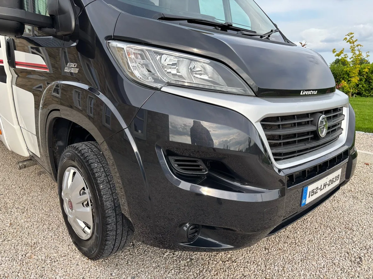 SWIFT LIFESTYLE 664 BLACK EDT  4x BERTH MOTORHOME - Image 4