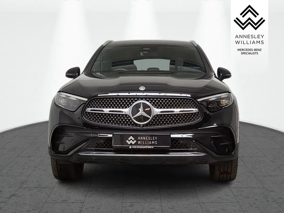 Mercedes-Benz GLC-Class GLC 300e AMG Line Premium - Image 3