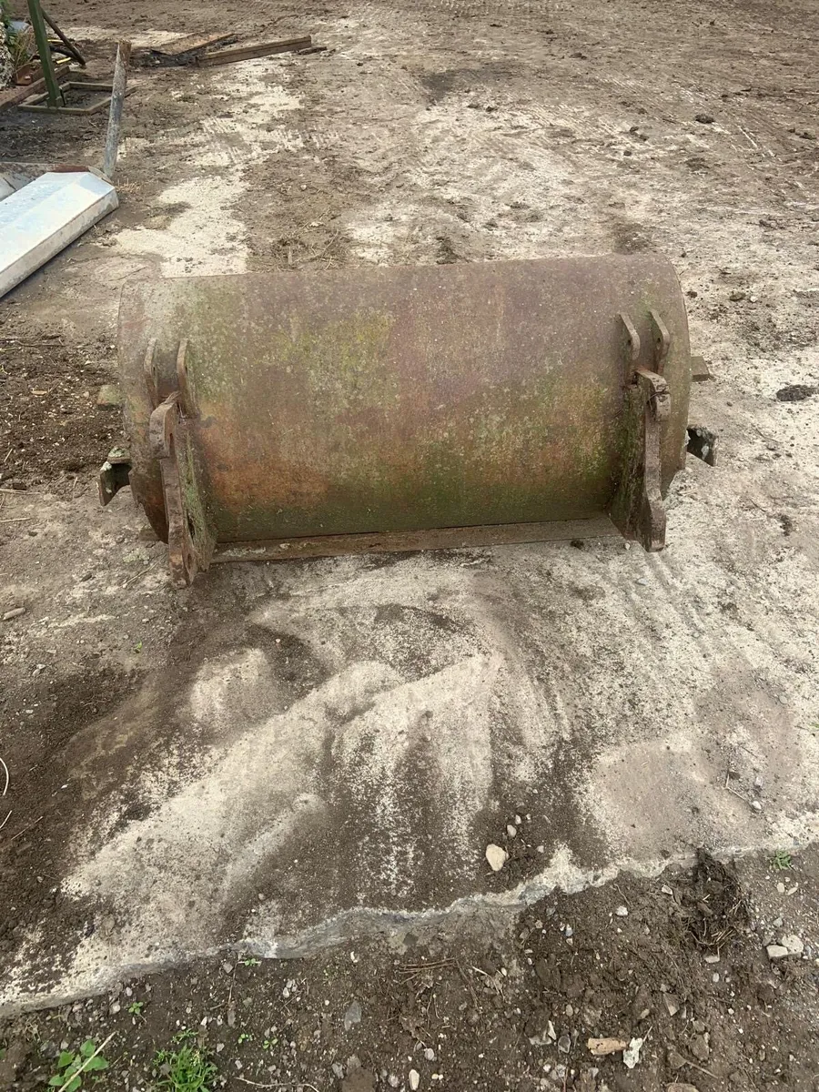 Bucket - Image 2