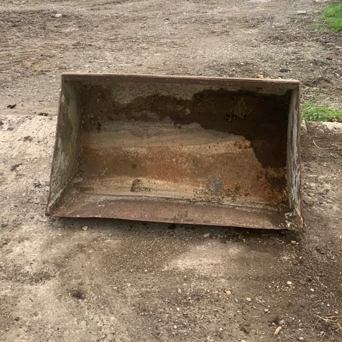 Bucket - Image 1
