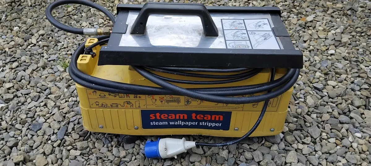 Hiretech HTW-5 Wallpaper Stripper 240v - Image 1