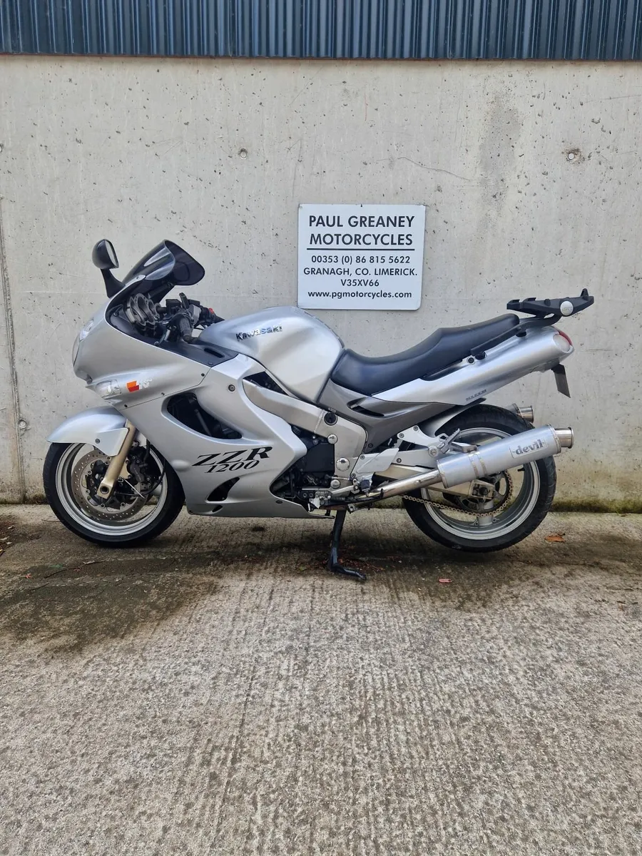 Kawasaki  ZZR 1200.   2002 - Image 3