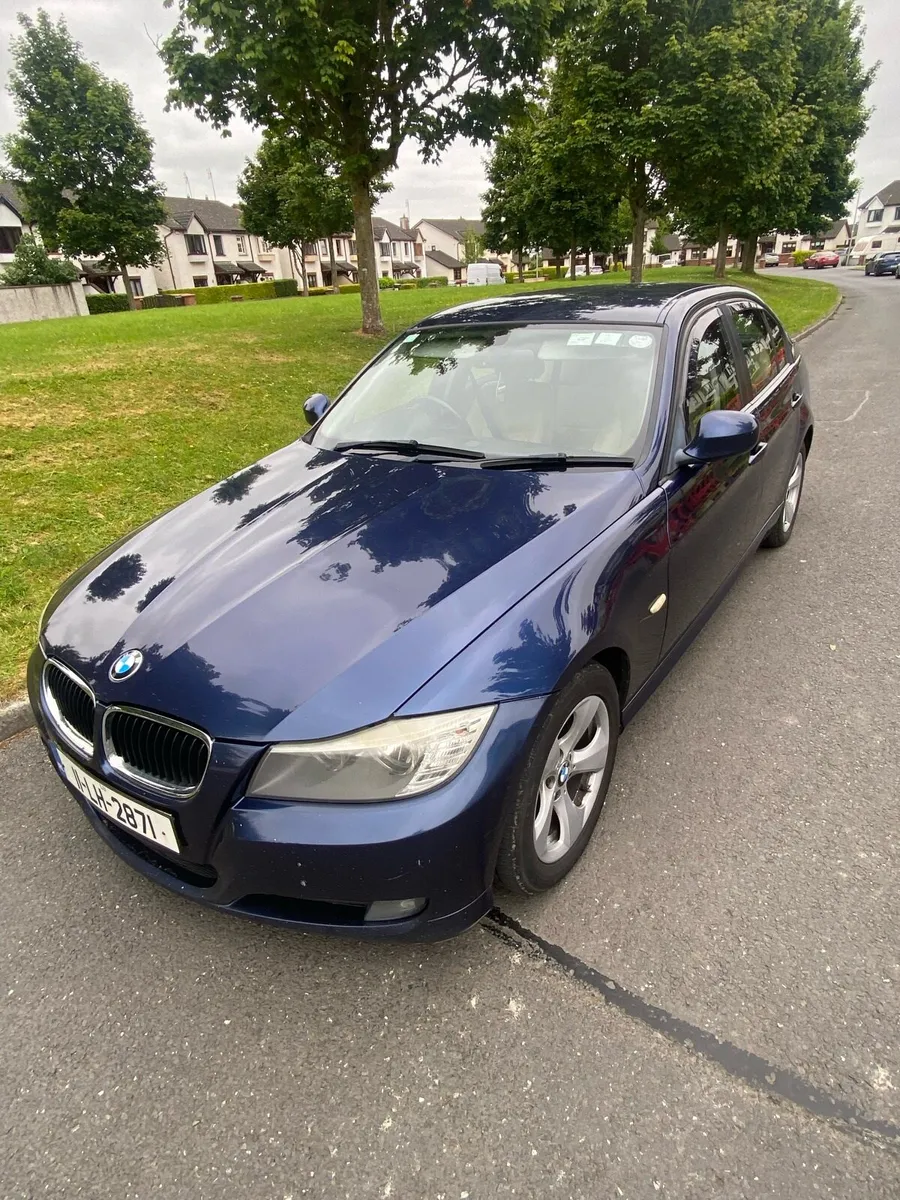 BMW E90 320D - Image 2