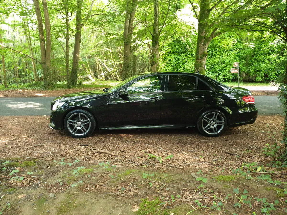 151 MERCEDES E220D AMG LINE NIGHT EDTION AUTO - Image 4