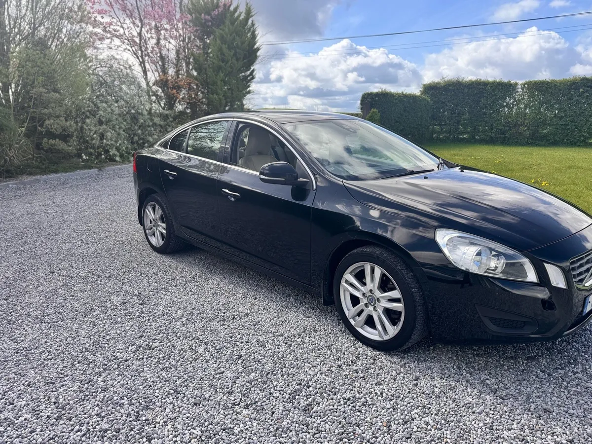 Volvo s6@ - Image 3