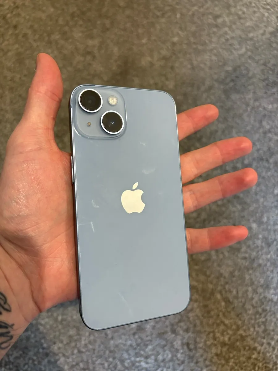 iPhone 14 - Image 2