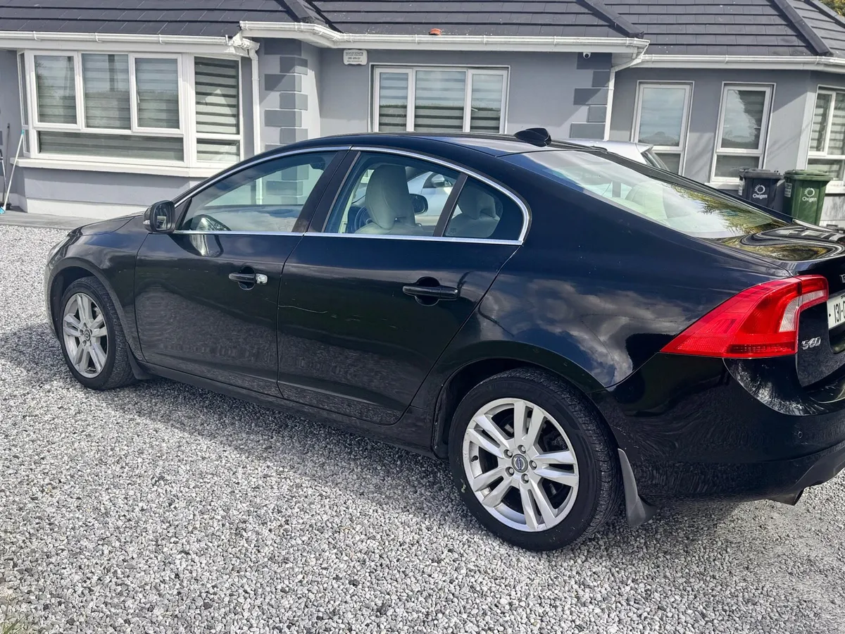 Volvo s6@ - Image 4