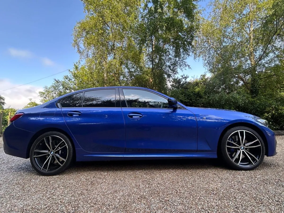 BMW 3 Series 330E M Sport PRO - Image 4