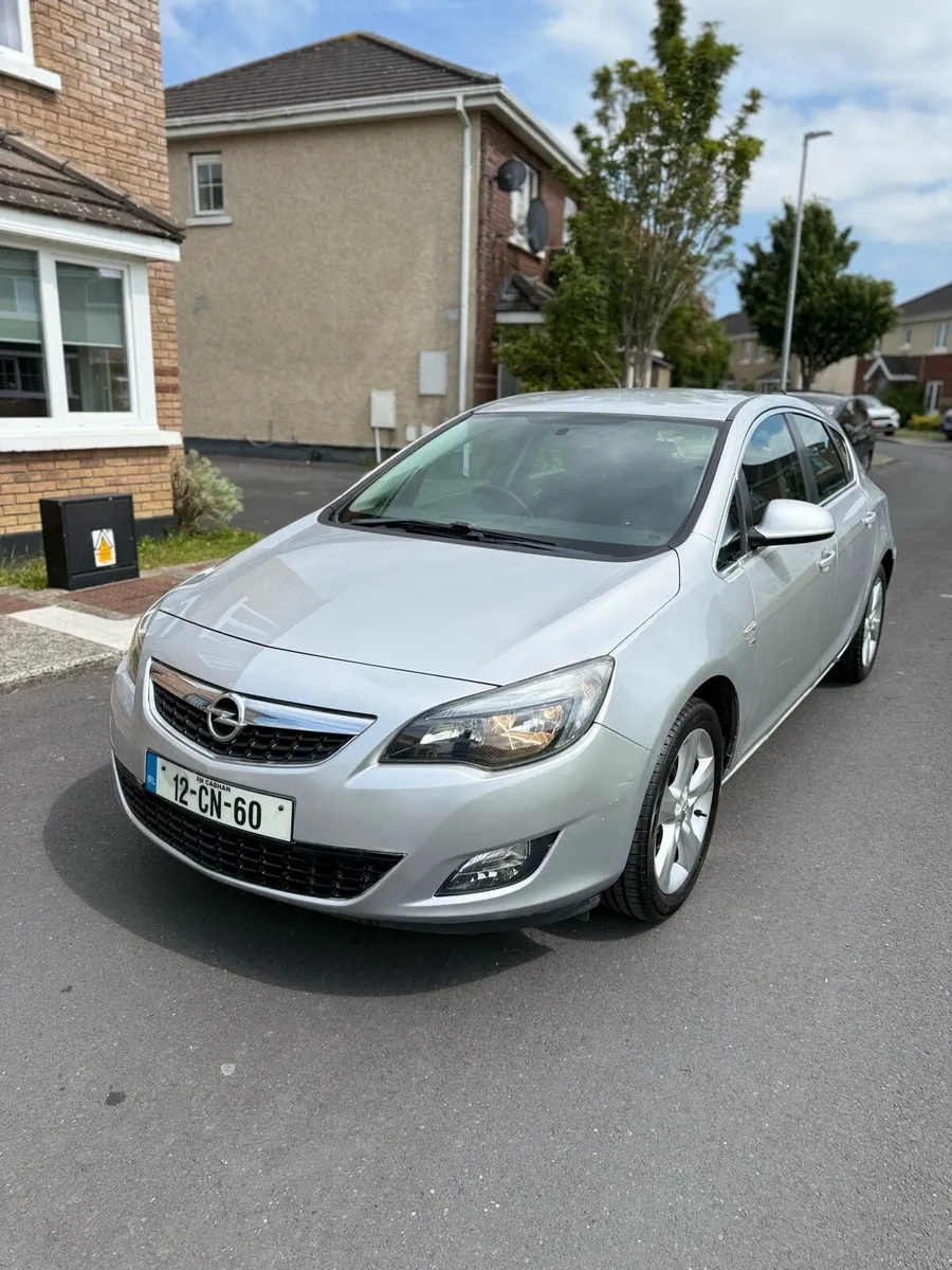12 Opel Astra 1.4 New nct - Image 3
