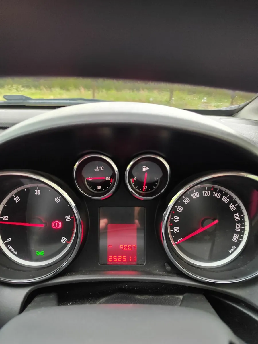 Opel Astra 2015 Car Van carvan - Image 3