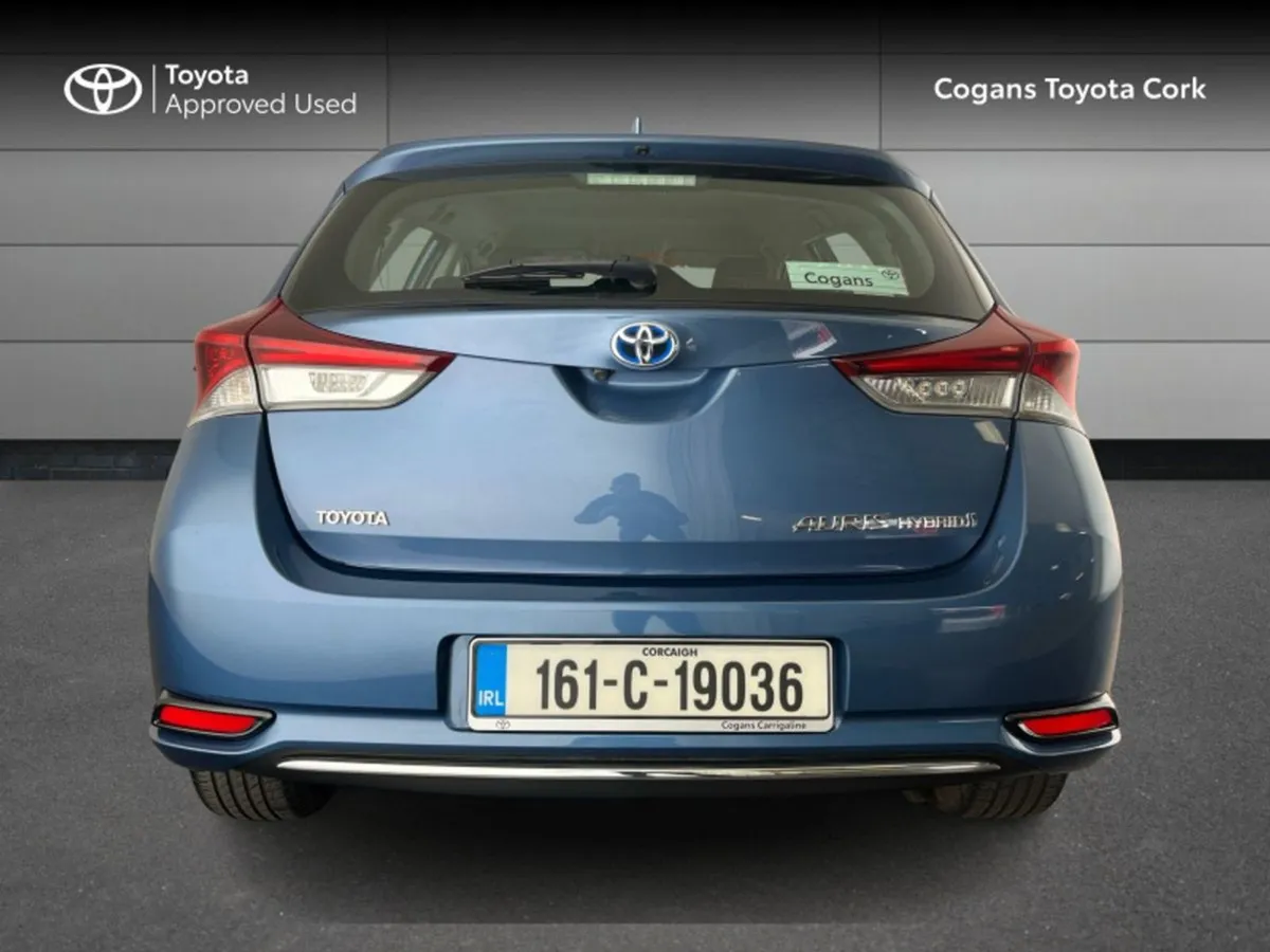 Toyota Auris 1.8 Icon TSS Hybrid Vvt- Vvt-i CVT 5 - Image 4
