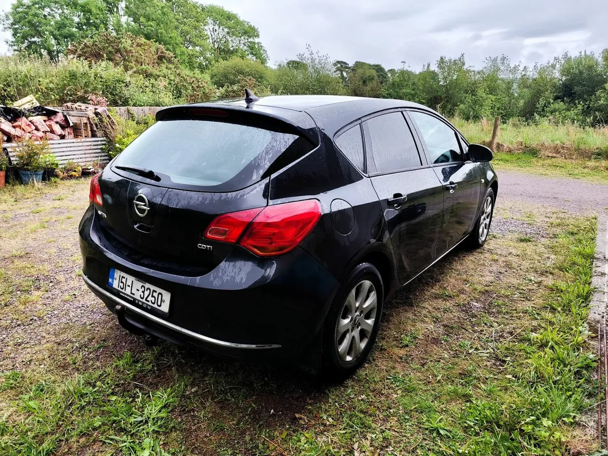 Opel Astra 2015 Car Van carvan - Image 1