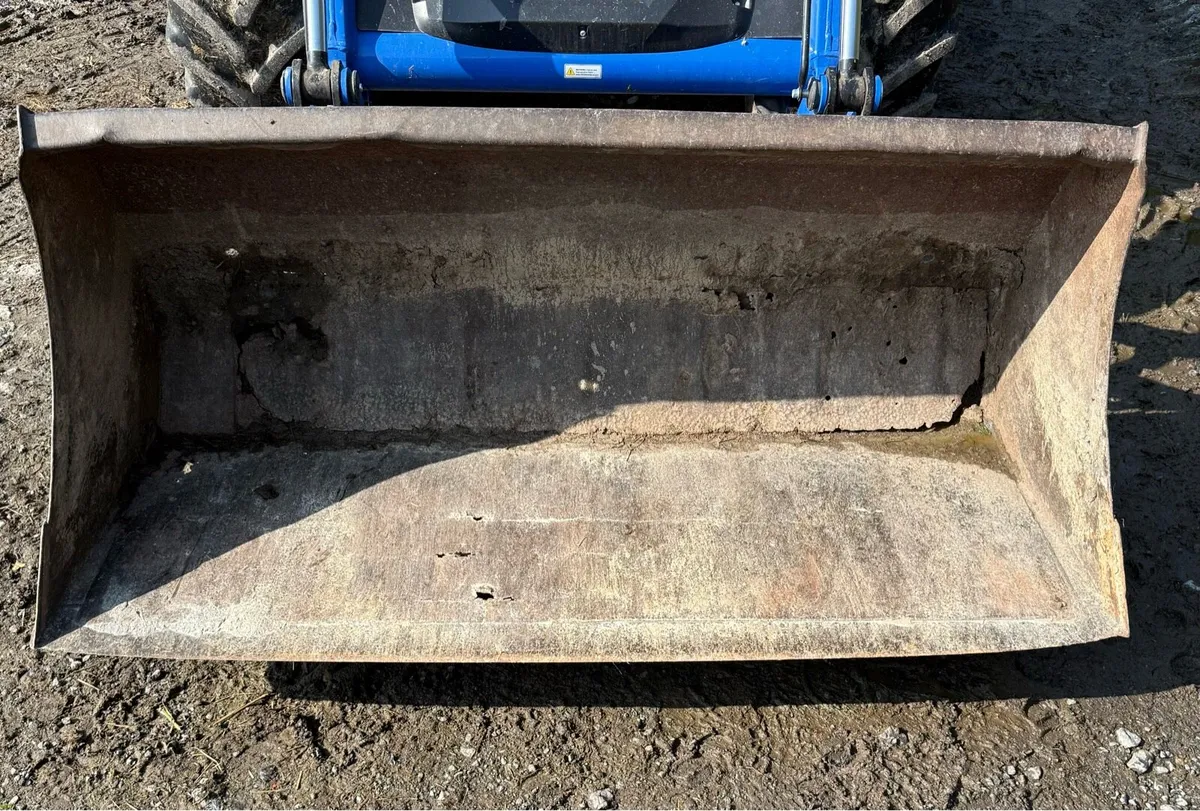 Front Loader Bucket - Image 1