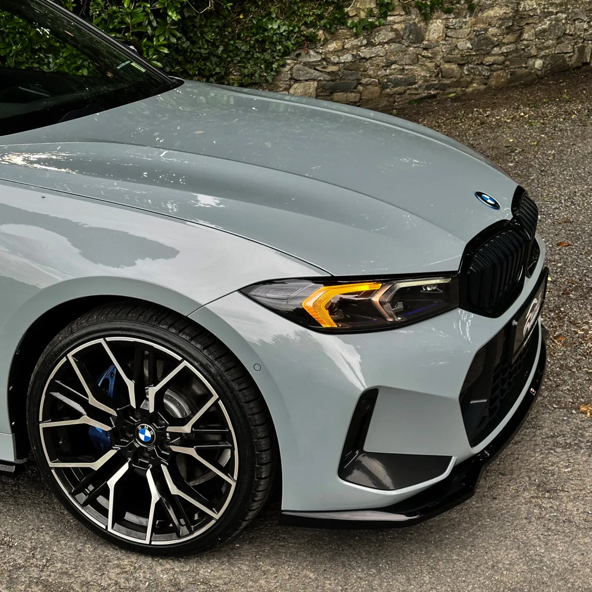 2023 (231) BMW 330e M-SPORT PRO EDITION 290BHP LCI - Image 2