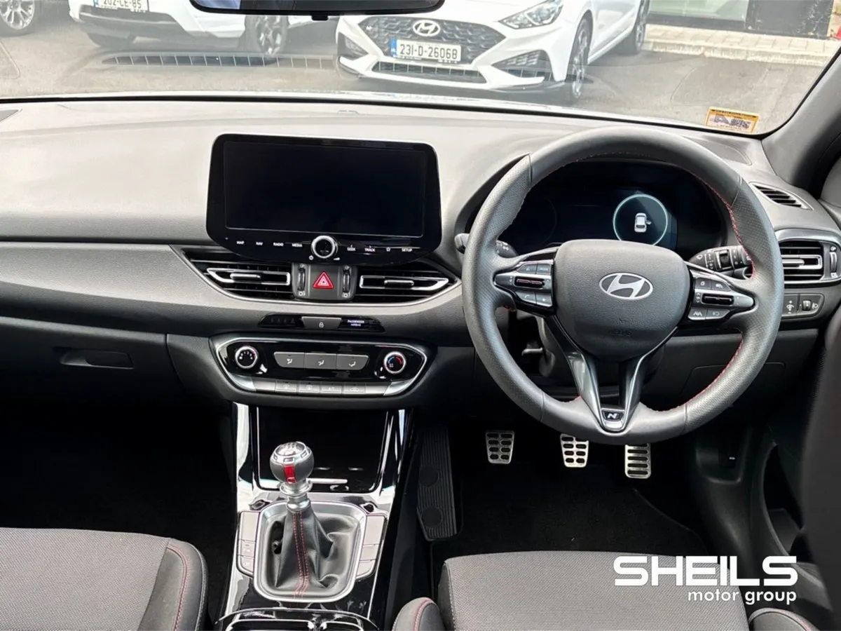 Hyundai i30 Petrol Nline  EX Demo - Image 3