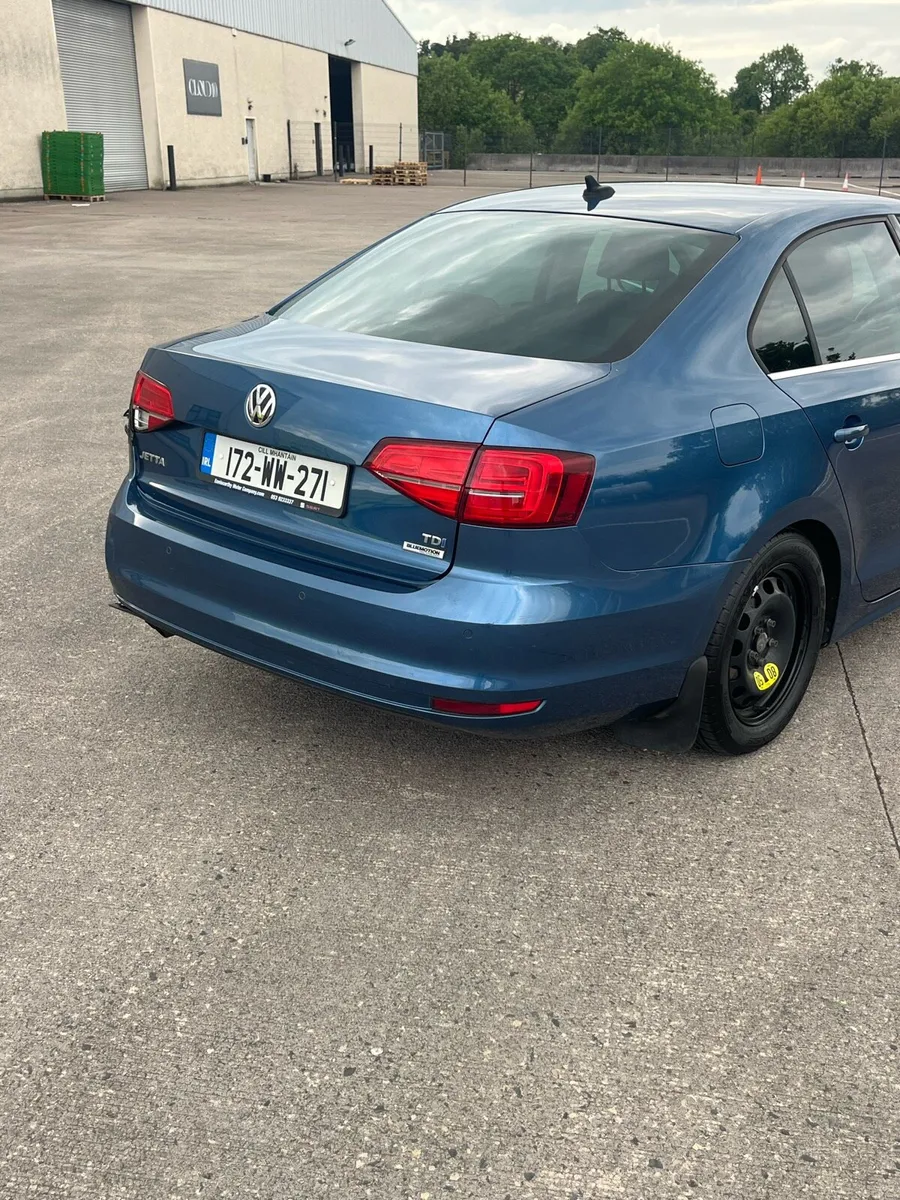 17 jetta 2.0 tdi HL - Image 4