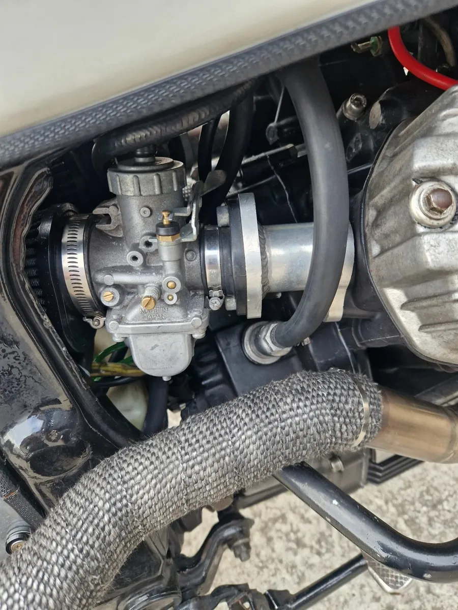 Honda cx  cafe  1984 - Image 2