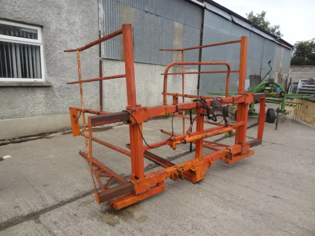 Flat 8 Bale Grab Clamp - Image 1