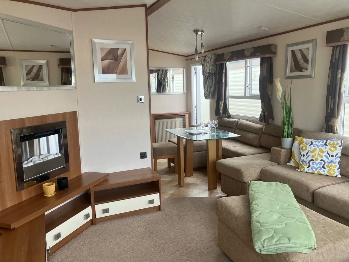 WE THINK THIS LITTLE BEAUTY WILL SELL QUICKLY - Image 3
